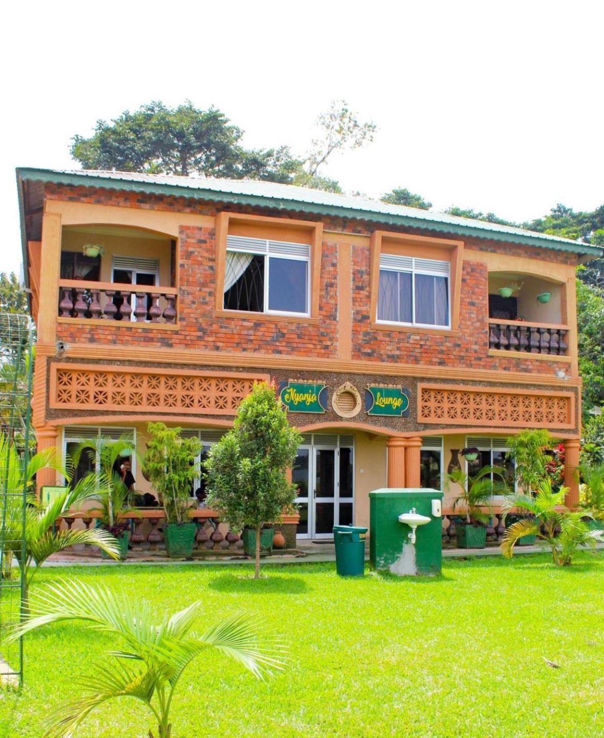 Country Lake Resort Garuga Энтеббе Экстерьер фото