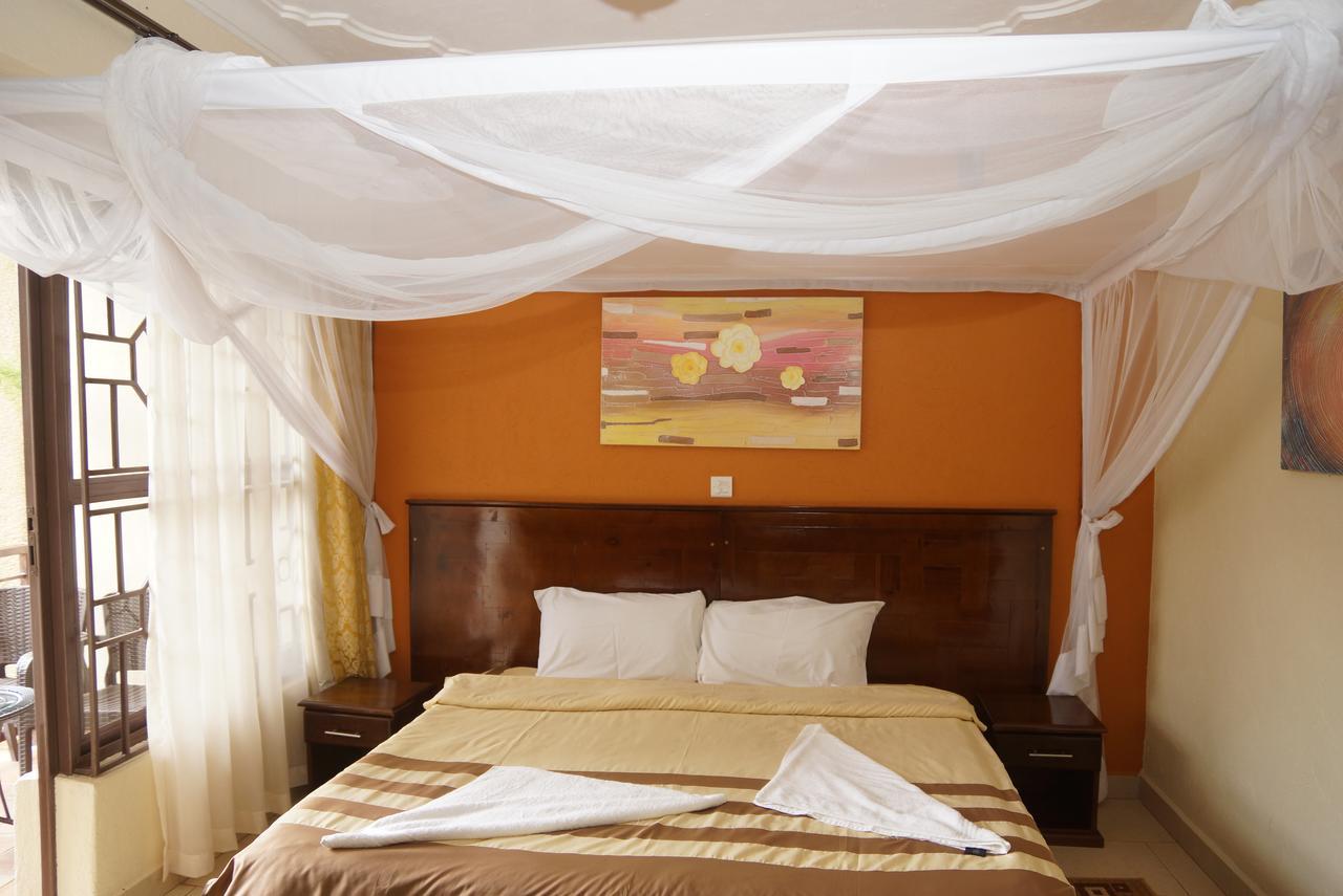 Country Lake Resort Garuga Энтеббе Экстерьер фото